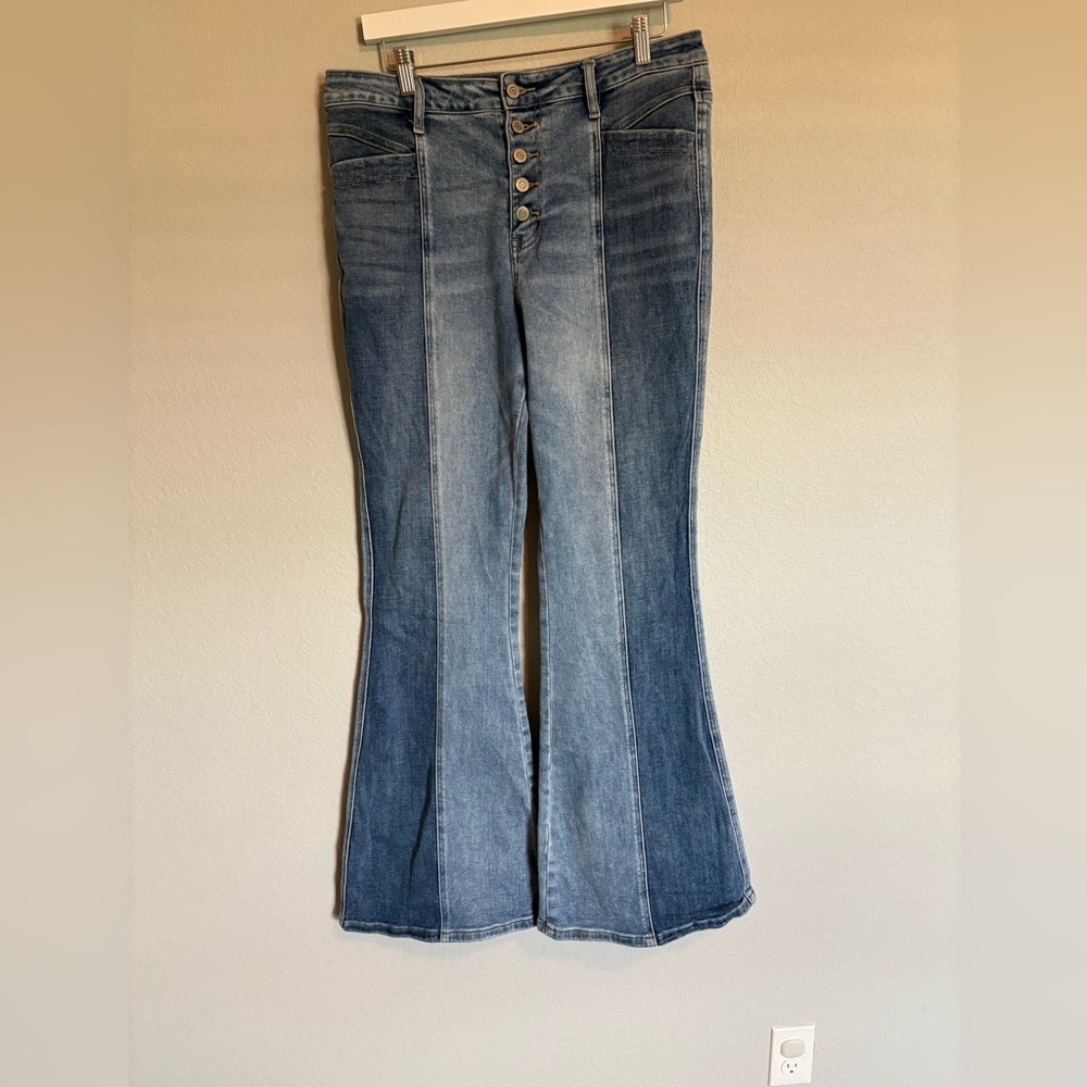 Flying Monkey Blue Flared Jeans gently worn